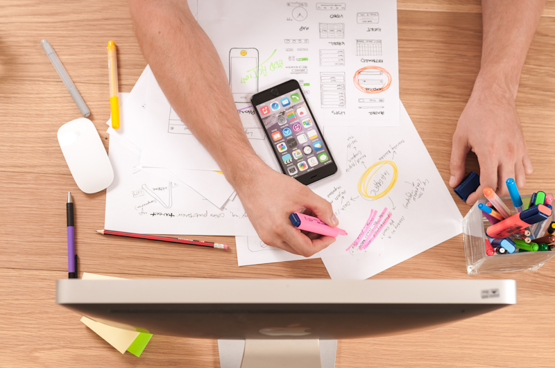 Website sendiri vs marketplace untuk UMKM